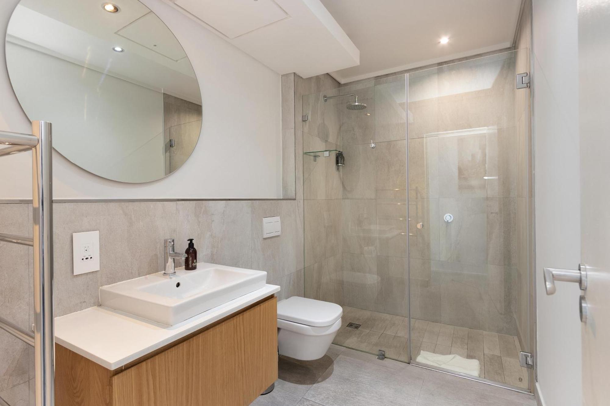 The Cosmo Luxury Suites By Totalstay Città del Capo Esterno foto