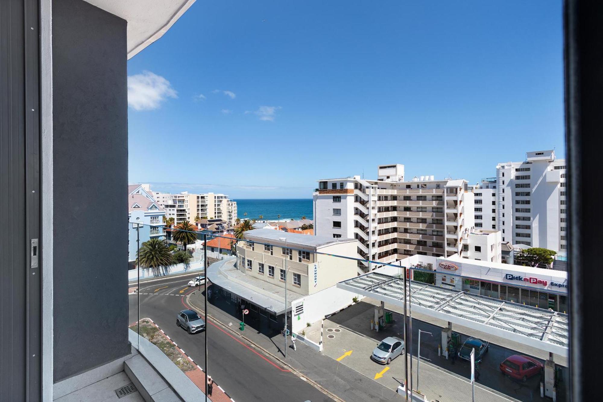 The Cosmo Luxury Suites By Totalstay Città del Capo Esterno foto