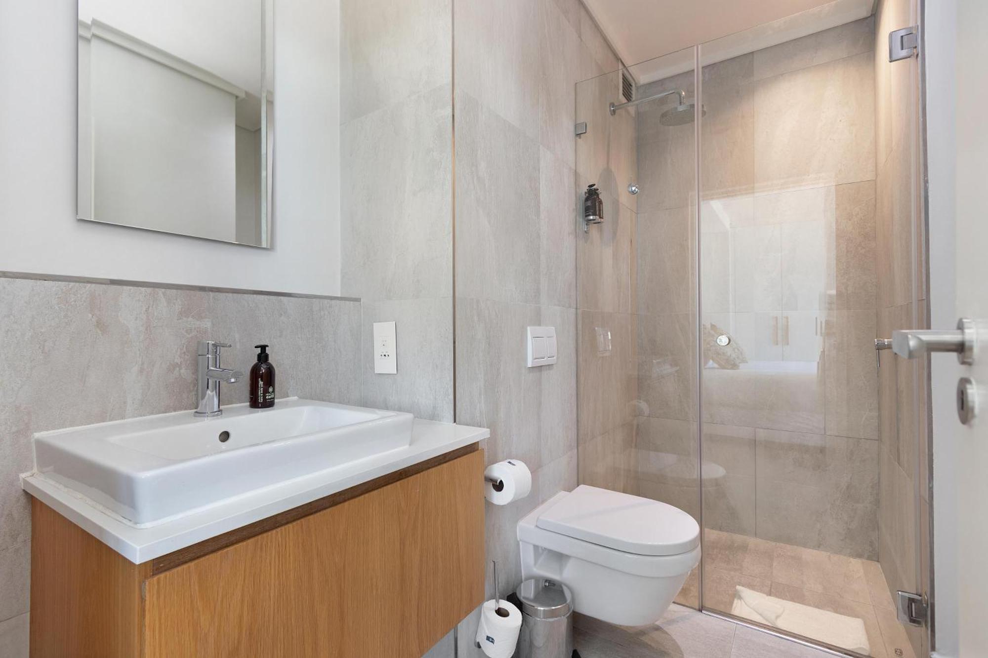 The Cosmo Luxury Suites By Totalstay Città del Capo Esterno foto